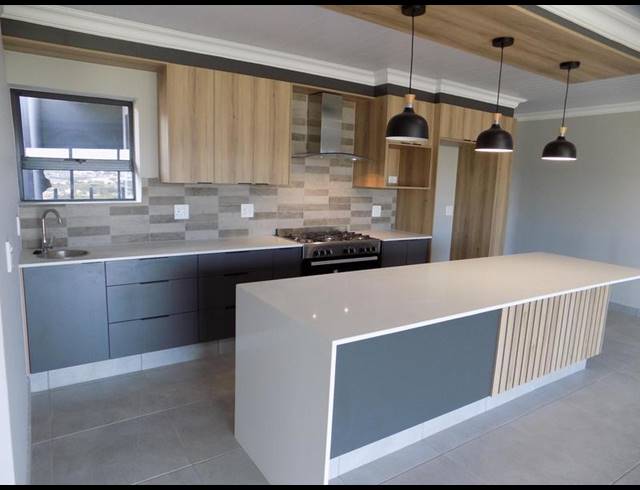 3 BEDROOM TOWNHOUSE FOR SALE IN SEEMEEU PARK